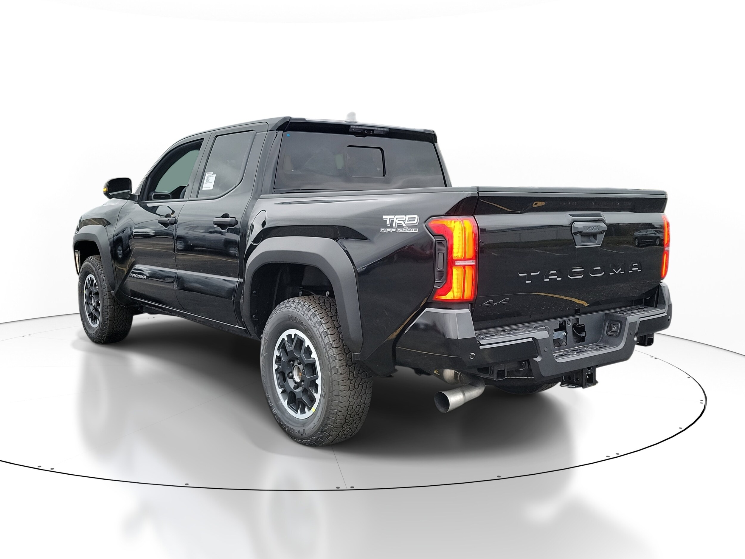 2025 Toyota Tacoma TRD Double Cab photo 3