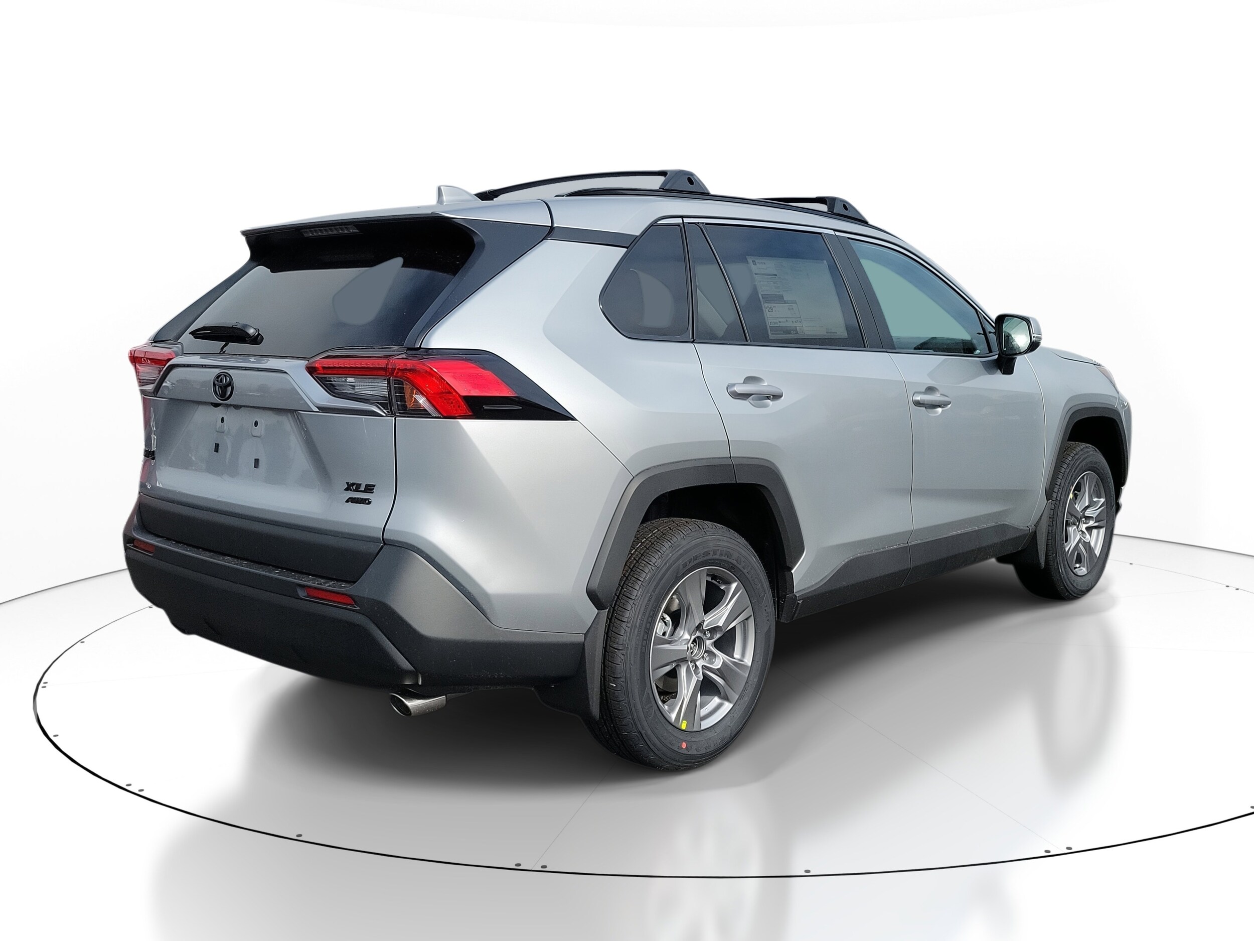 2025 Toyota RAV4 XLE photo 3