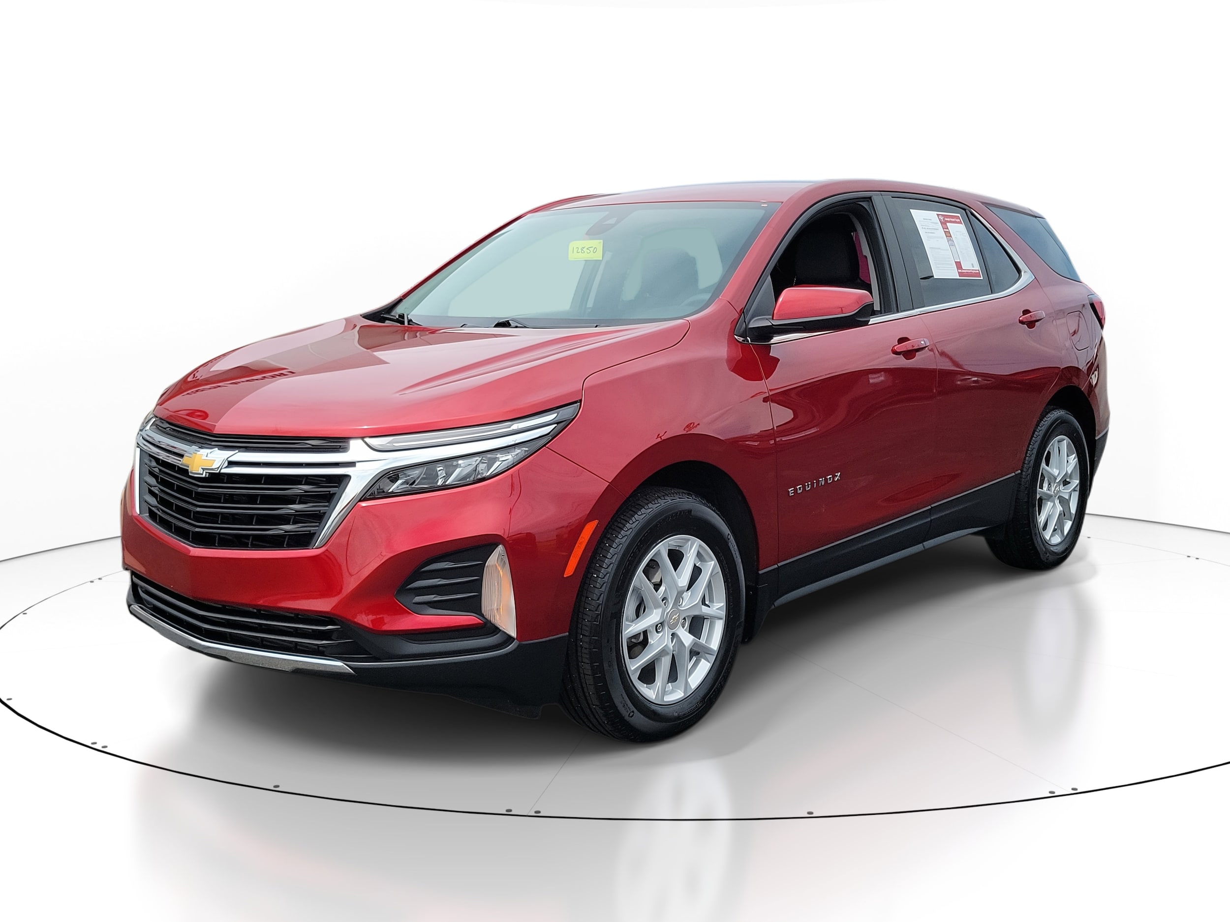 2023 Chevrolet Equinox LT photo 2