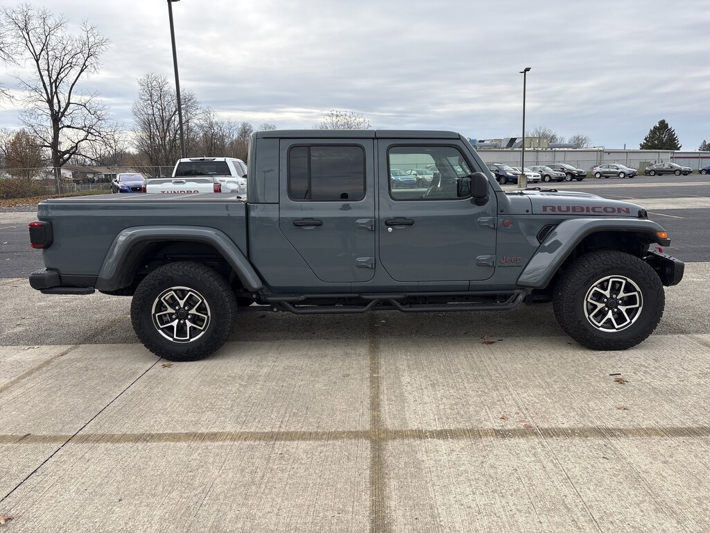 Used 2025 Jeep Gladiator Rubicon Truck Crew Cab