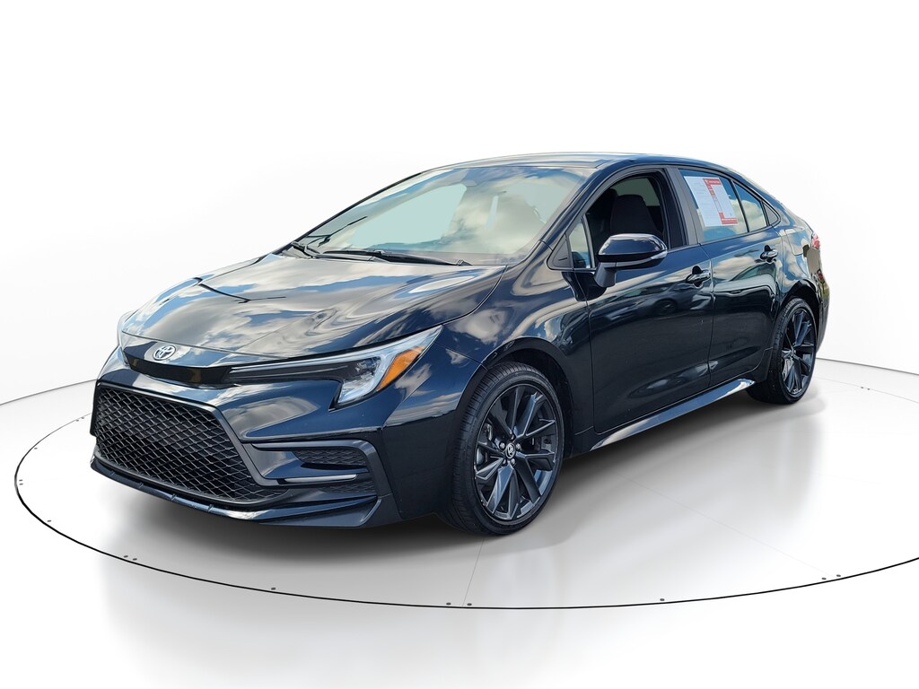 Used 2024 Toyota Corolla SE Sedan