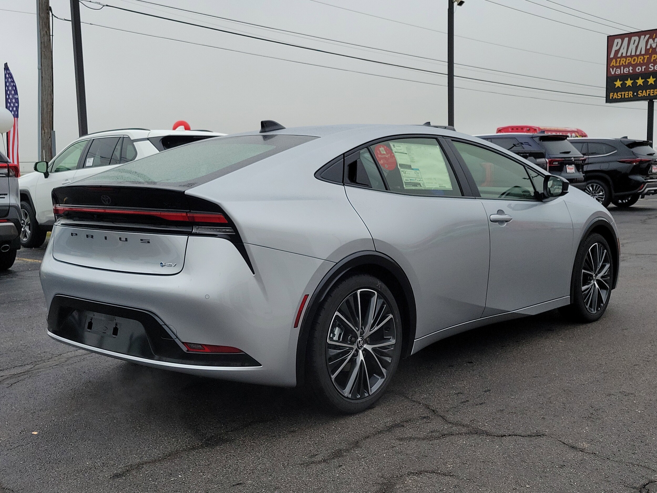 2026 Toyota Prius XLE photo 4