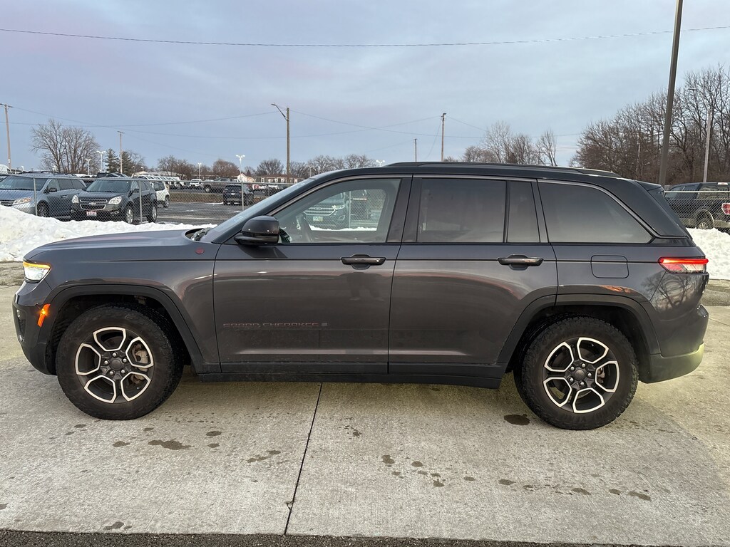 Used 2022 Jeep Grand Cherokee Trailhawk SUV