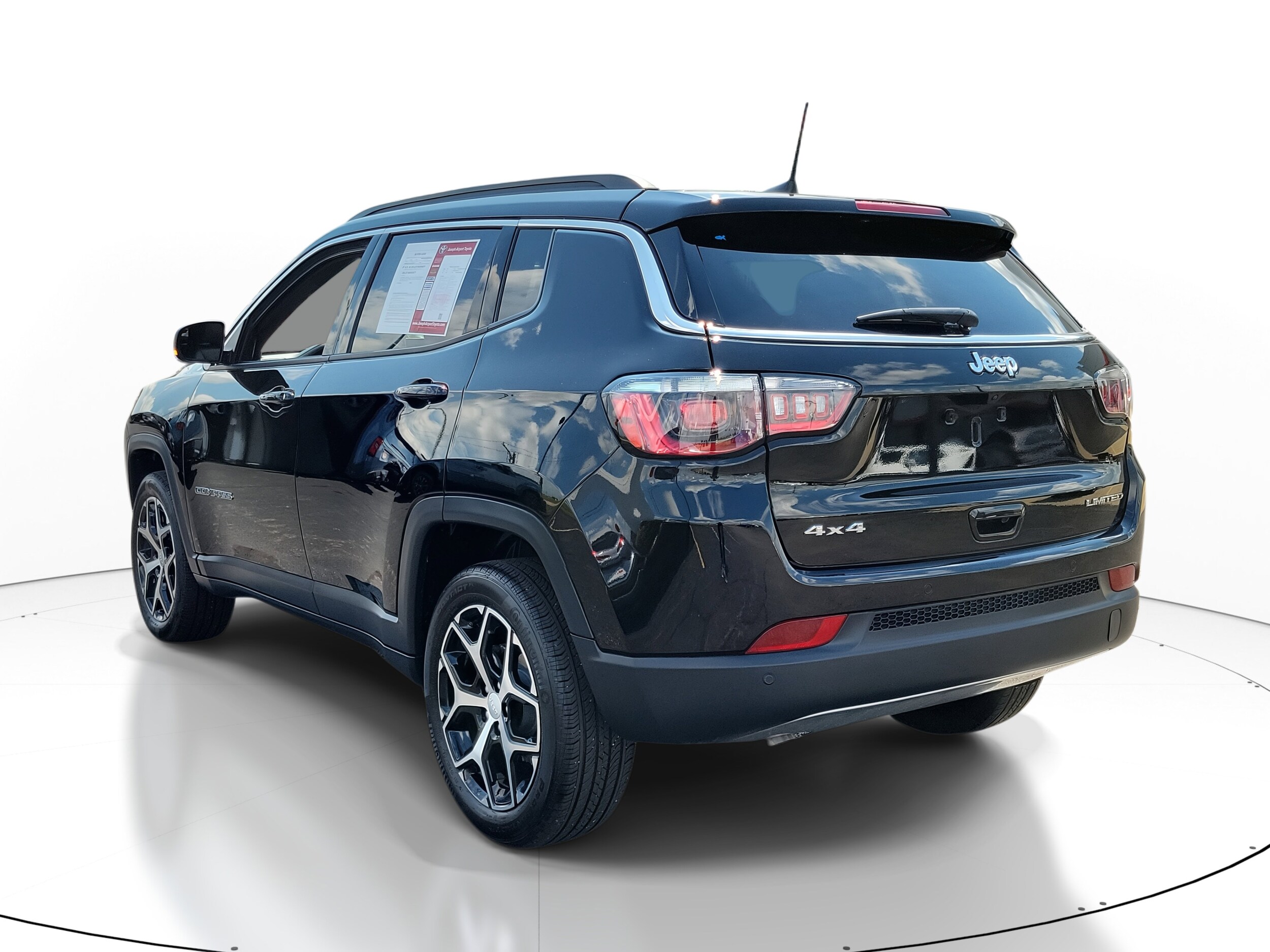 2024 Jeep Compass Limited photo 3