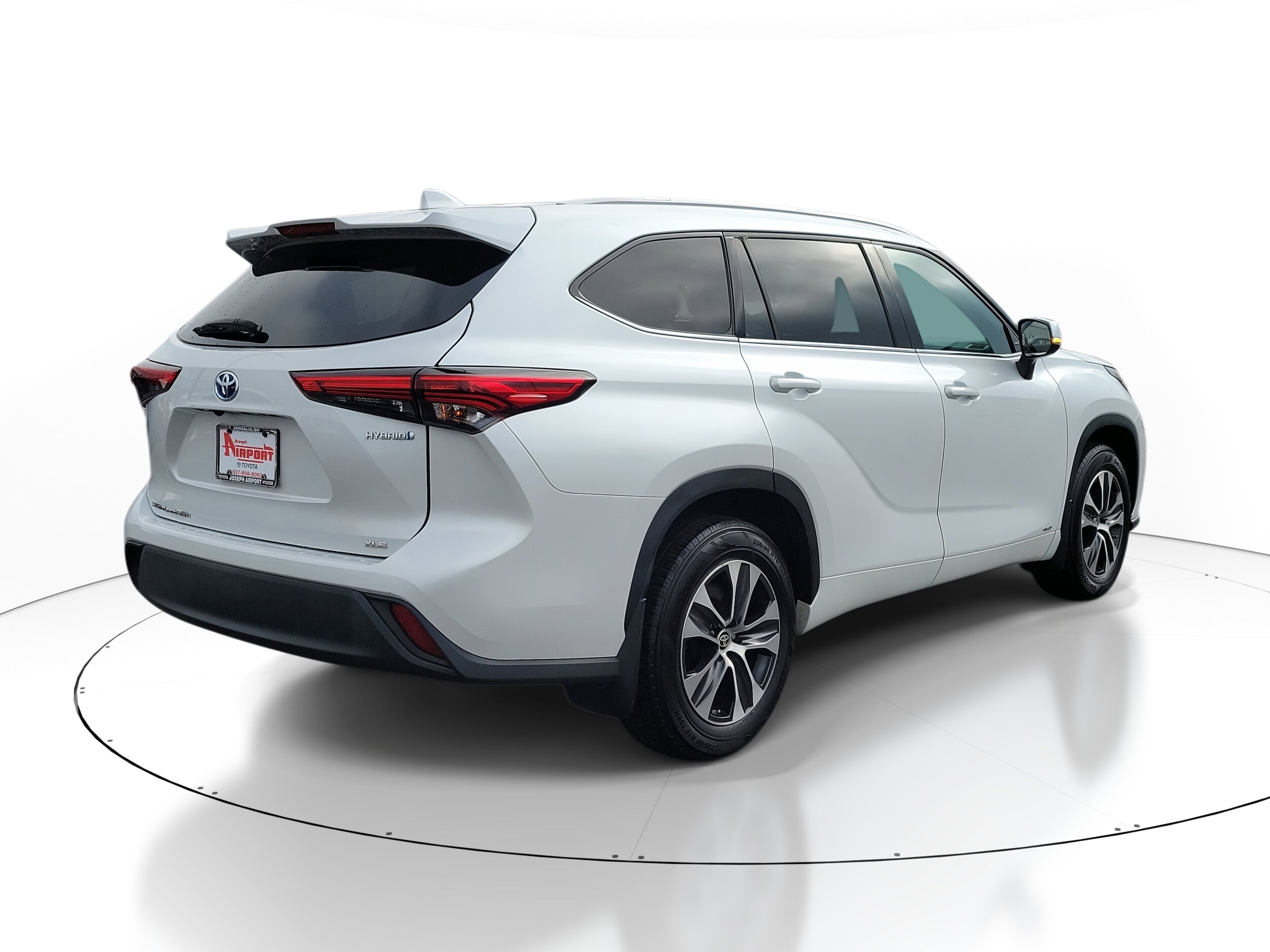 2022 Toyota Highlander XLE photo 4