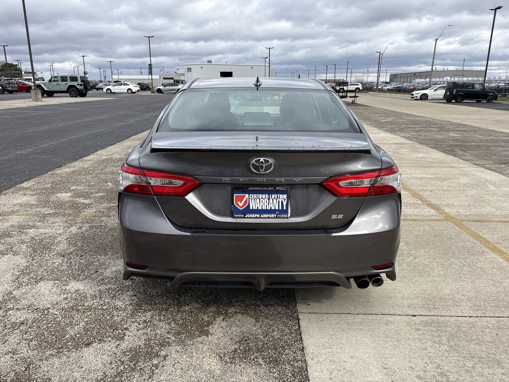 Used 2020 Toyota Camry SE Sedan