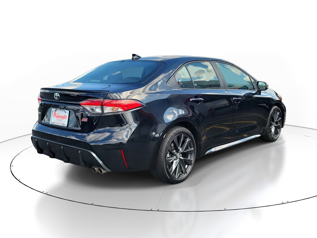 Used 2024 Toyota Corolla SE Sedan