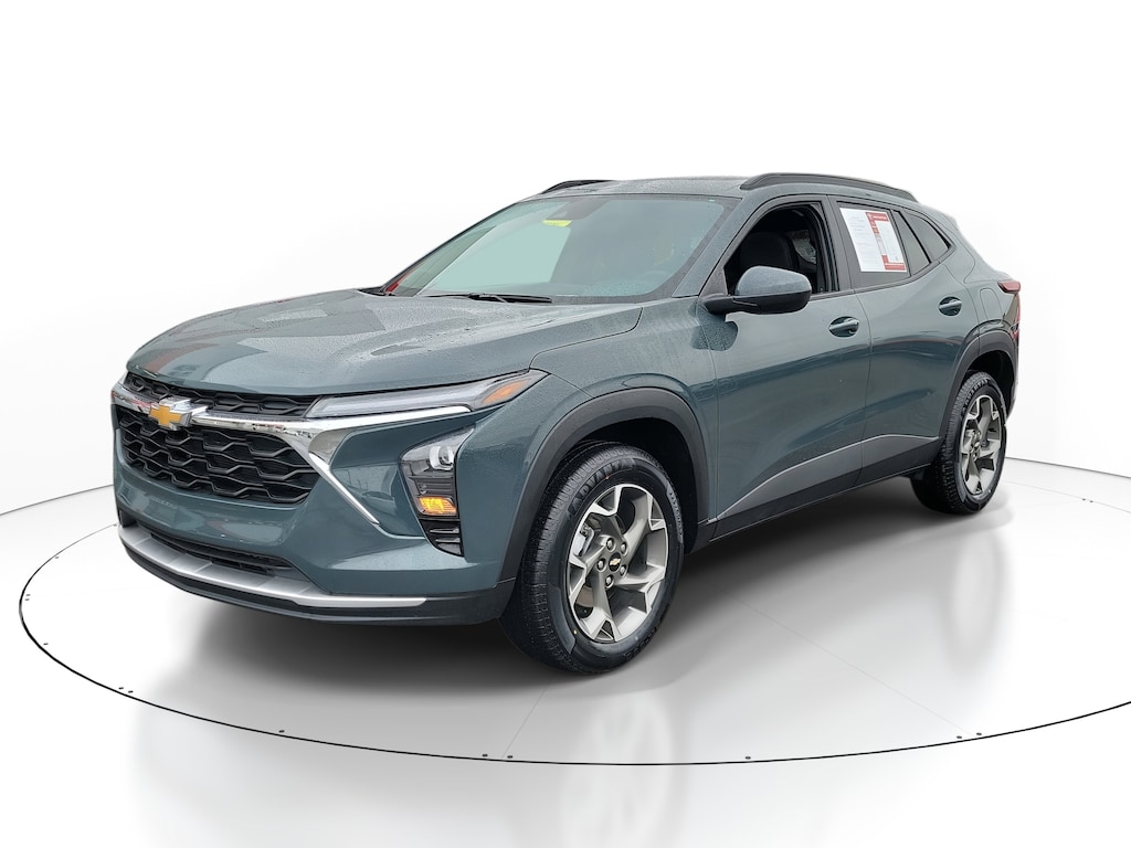 Certified 2025 Chevrolet Trax LT SUV