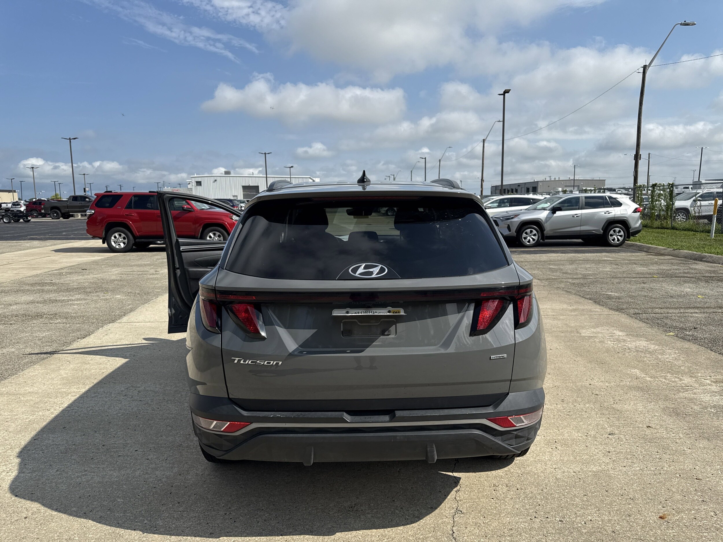 2024 Hyundai Tucson SEL photo 2