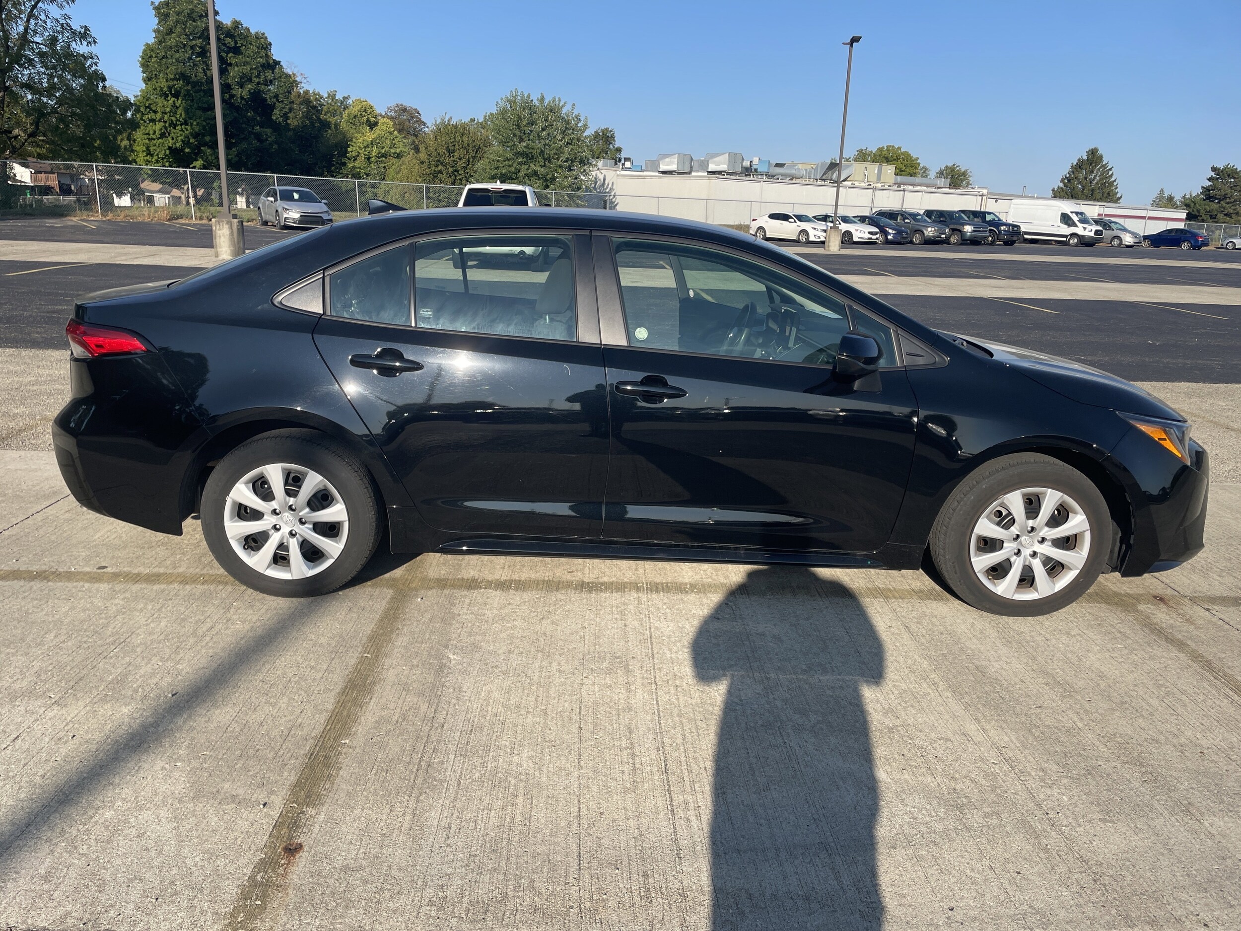 2024 Toyota Corolla LE photo 3