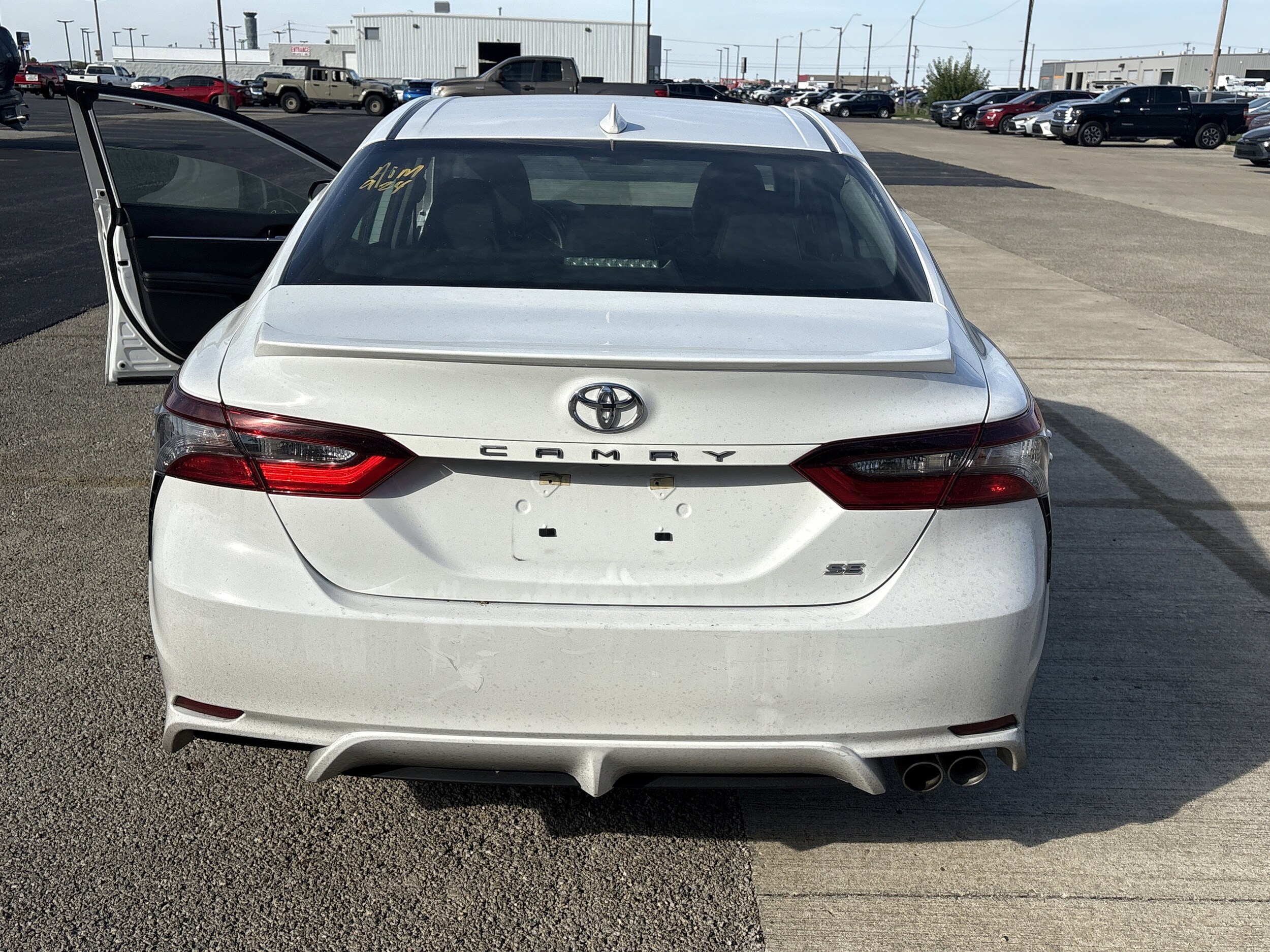 2024 Toyota Camry SE photo 4