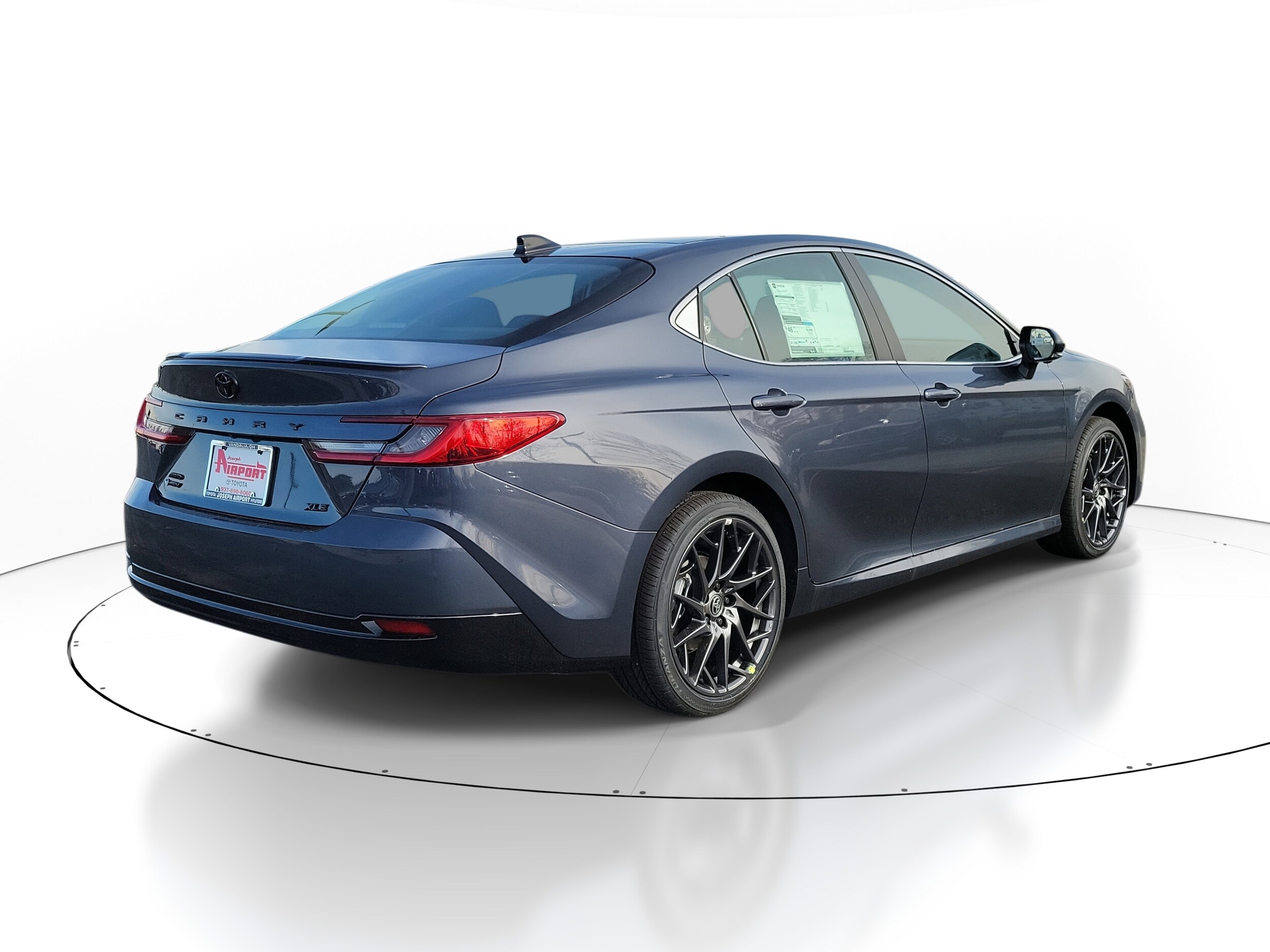 2026 Toyota Camry XLE photo 4