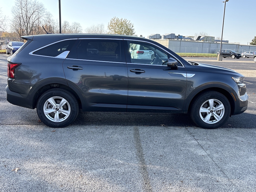 Certified 2023 Kia Sorento LX SUV