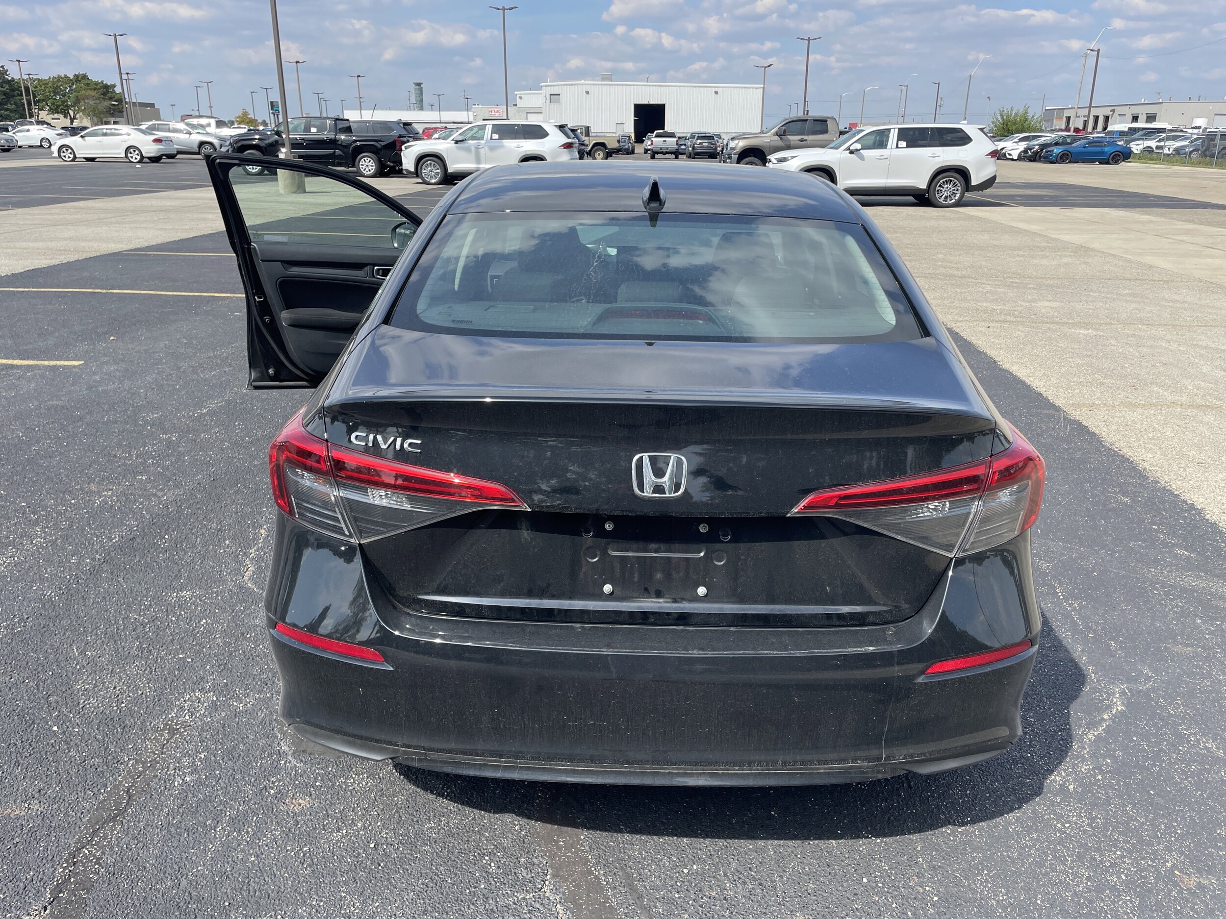 2022 Honda Civic LX photo 3