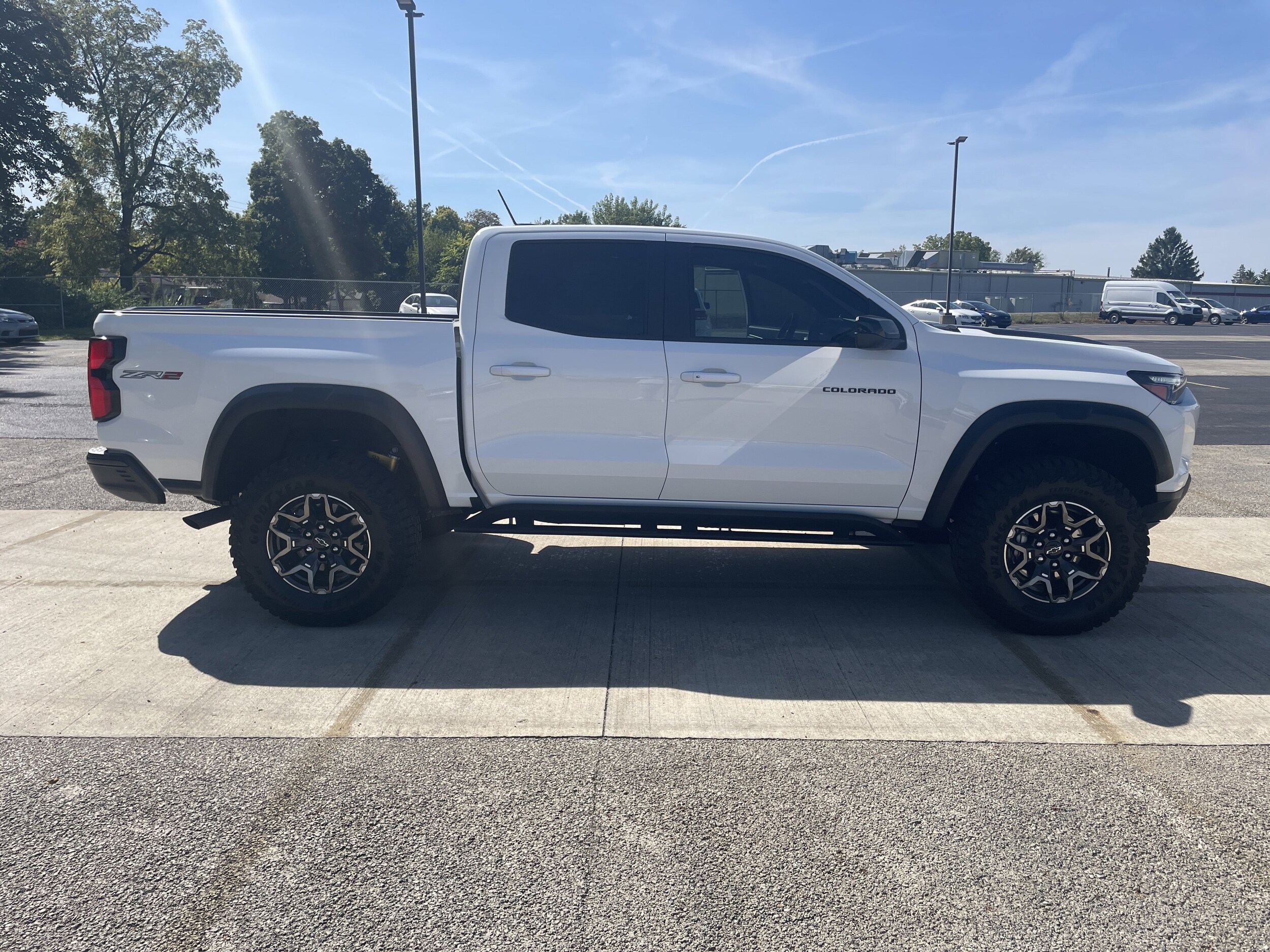 2024 Chevrolet Colorado ZR2 photo 2