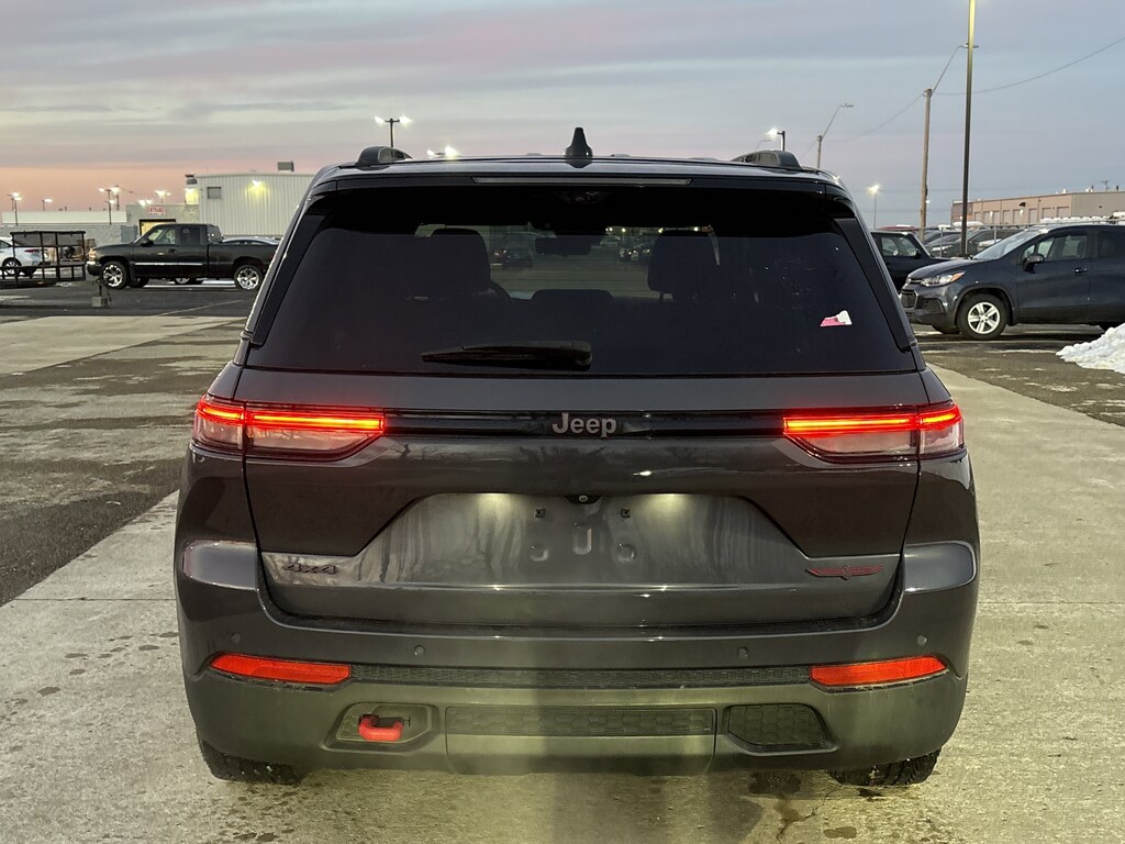 Used 2022 Jeep Grand Cherokee Trailhawk SUV