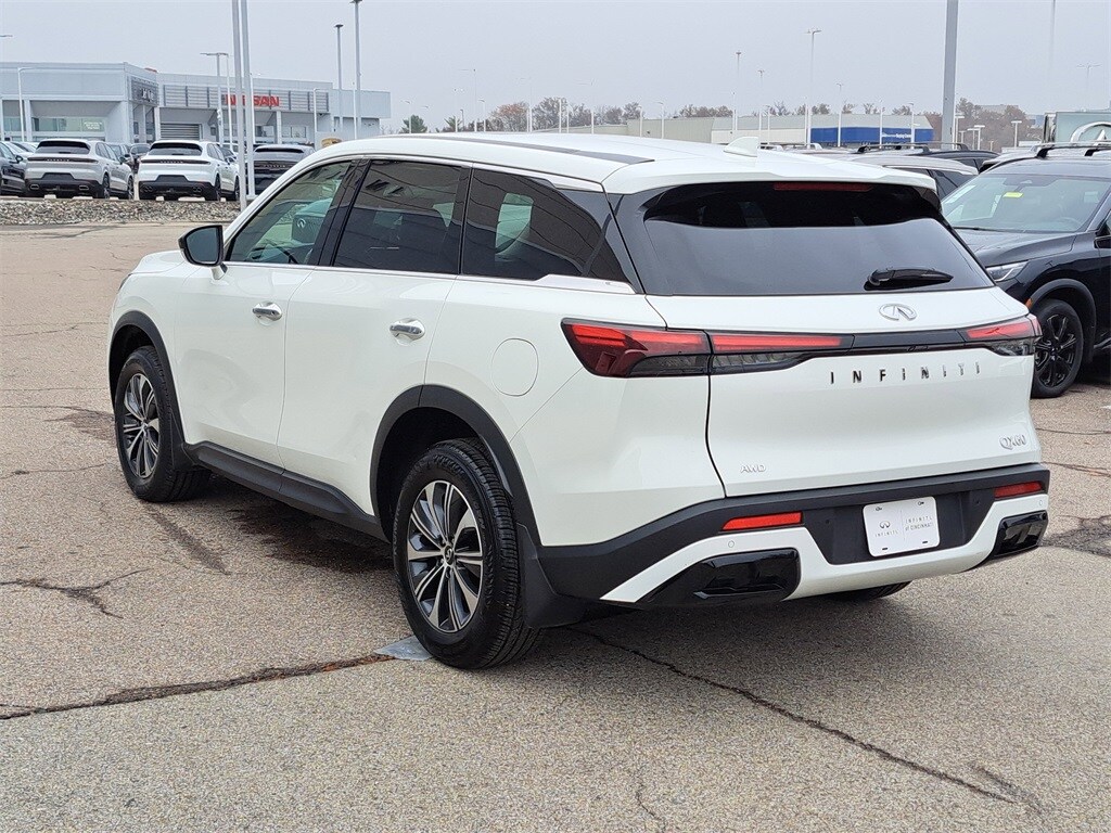 Used 2023 INFINITI QX60 PURE SUV
