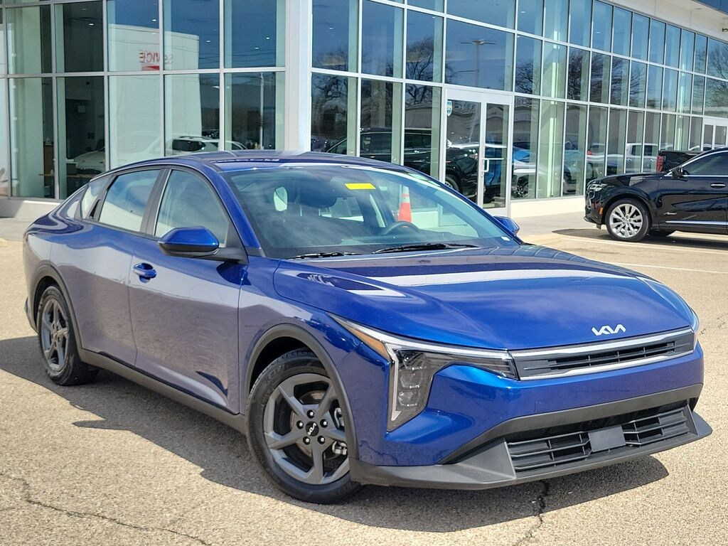 Used 2025 Kia K4 LXS Sedan