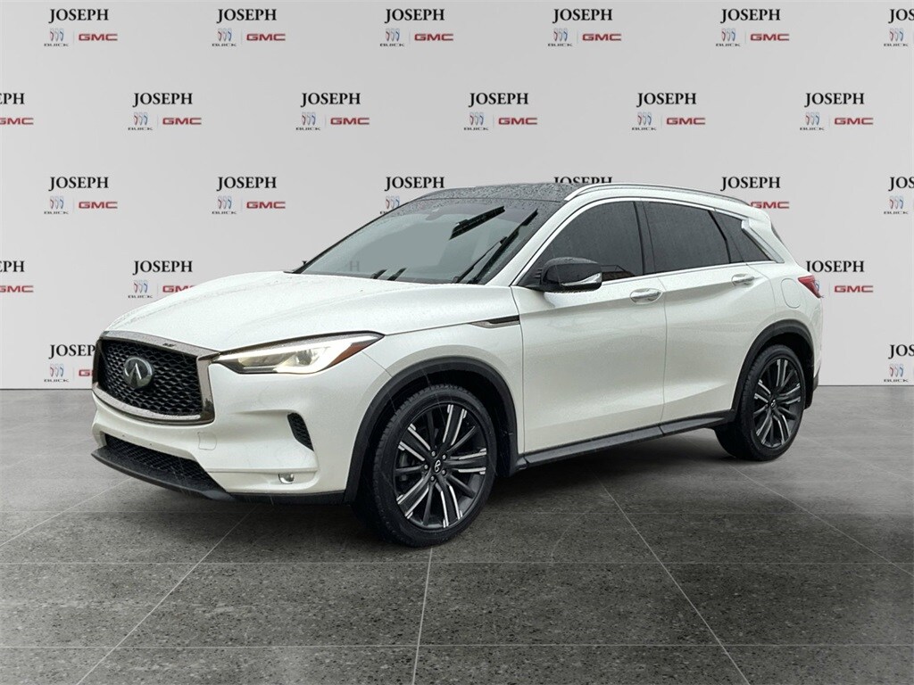 2021 Infiniti QX50 Luxe photo 3