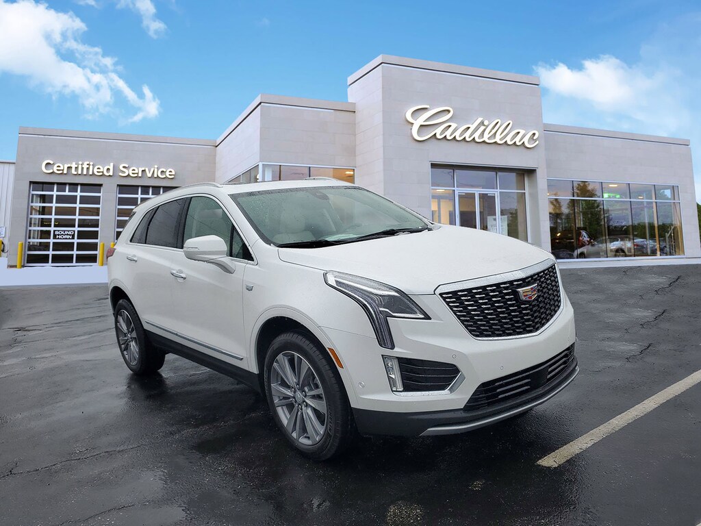 New 2026 CADILLAC XT5 Premium Luxury SUV