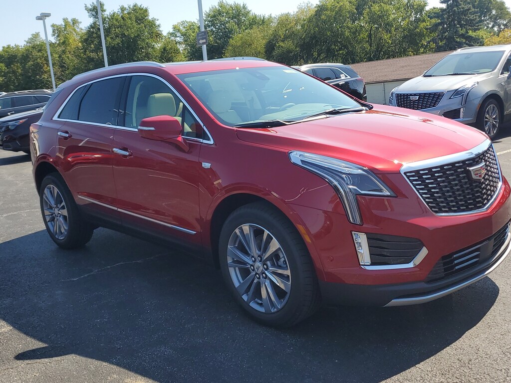 New 2026 CADILLAC XT5 Premium Luxury SUV