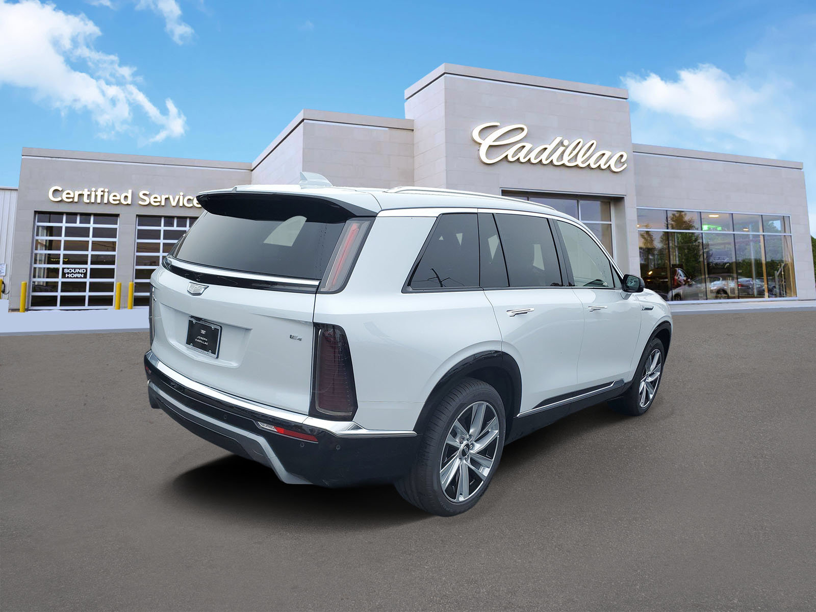 New 2027 CADILLAC VISTIQ Luxury SUV