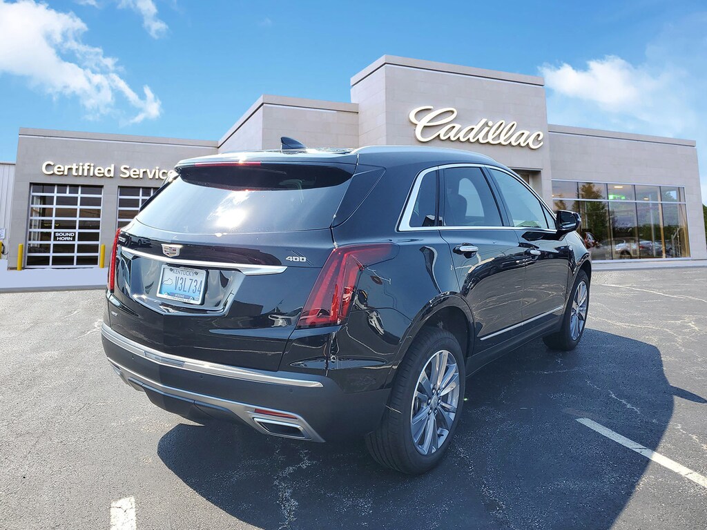 New 2026 CADILLAC XT5 Premium Luxury SUV