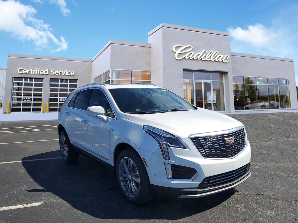 New 2026 CADILLAC XT5 Premium Luxury SUV