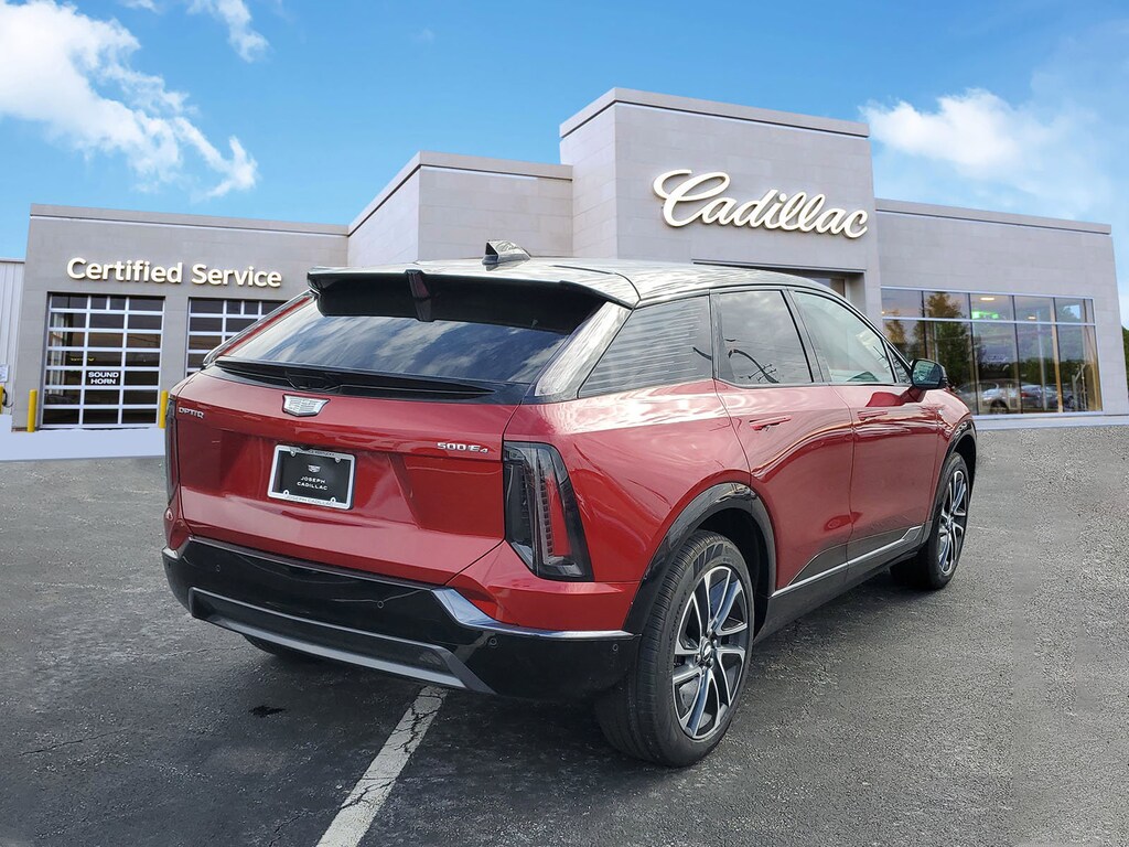 New 2026 CADILLAC OPTIQ Sport SUV
