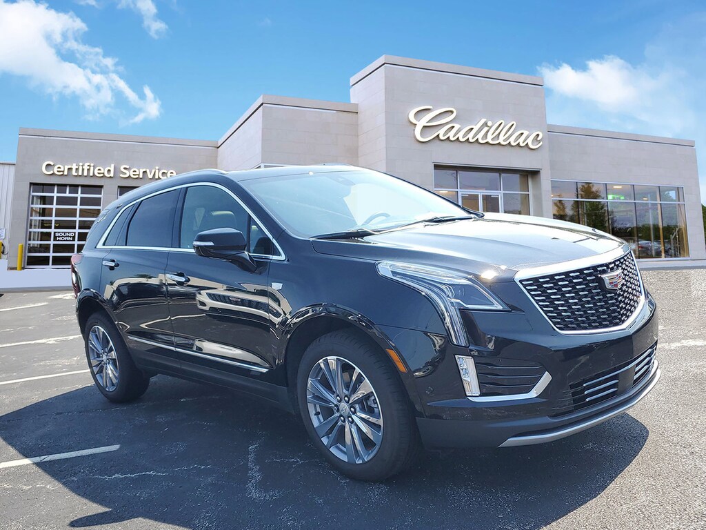 New 2026 CADILLAC XT5 Premium Luxury SUV