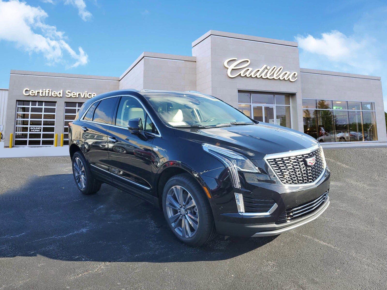 2025 Cadillac XT5 Premium Luxury photo 4