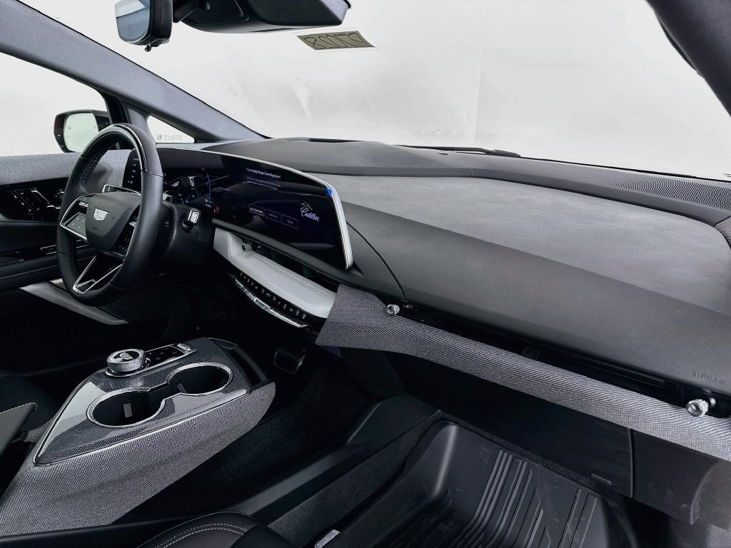 2027 Cadillac OPTIQ Premium Sport - Photo 37