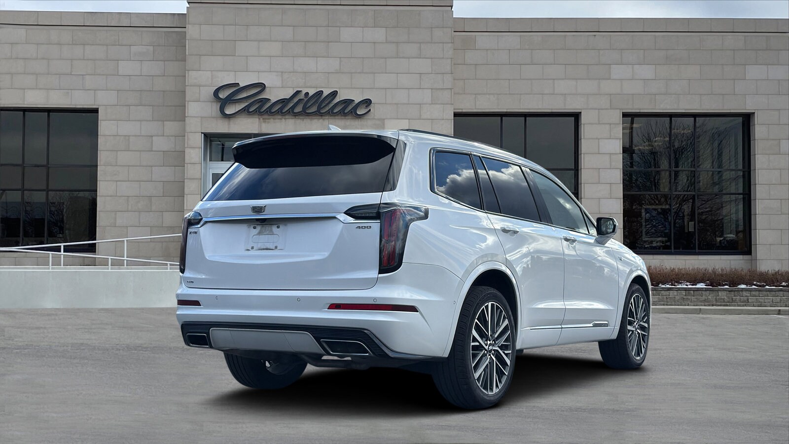 2023 Cadillac XT6 Sport photo 3