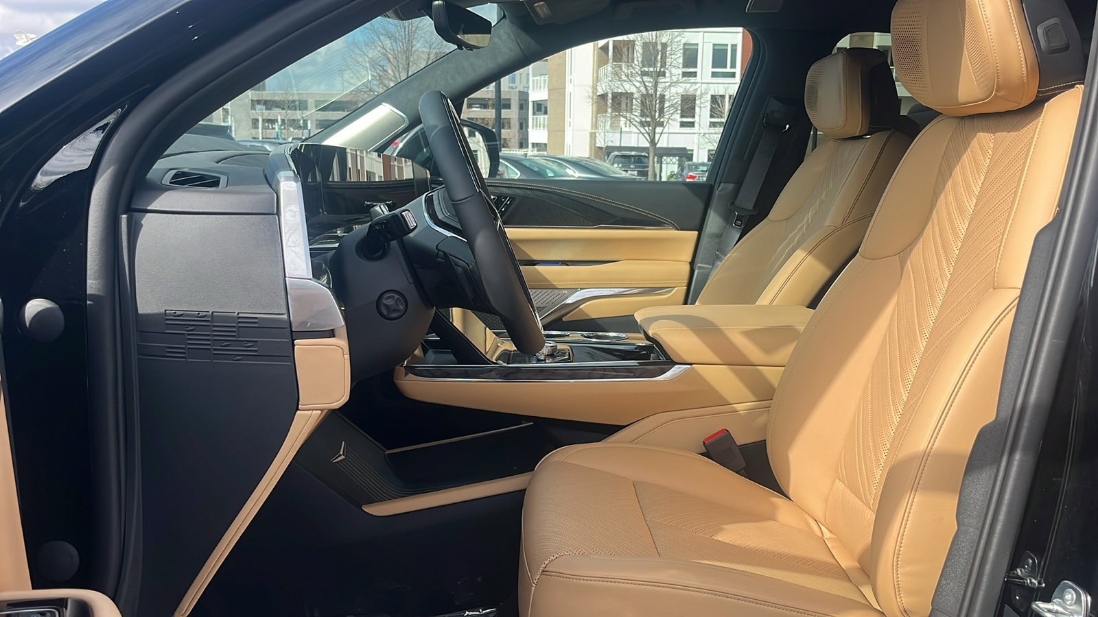 2025 Cadillac Escalade IQ Luxury 2 - Photo 10