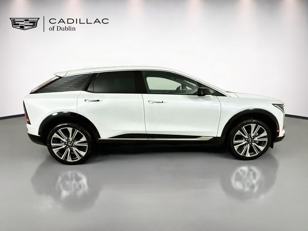 New 2027 CADILLAC OPTIQ Premium Luxury SUV