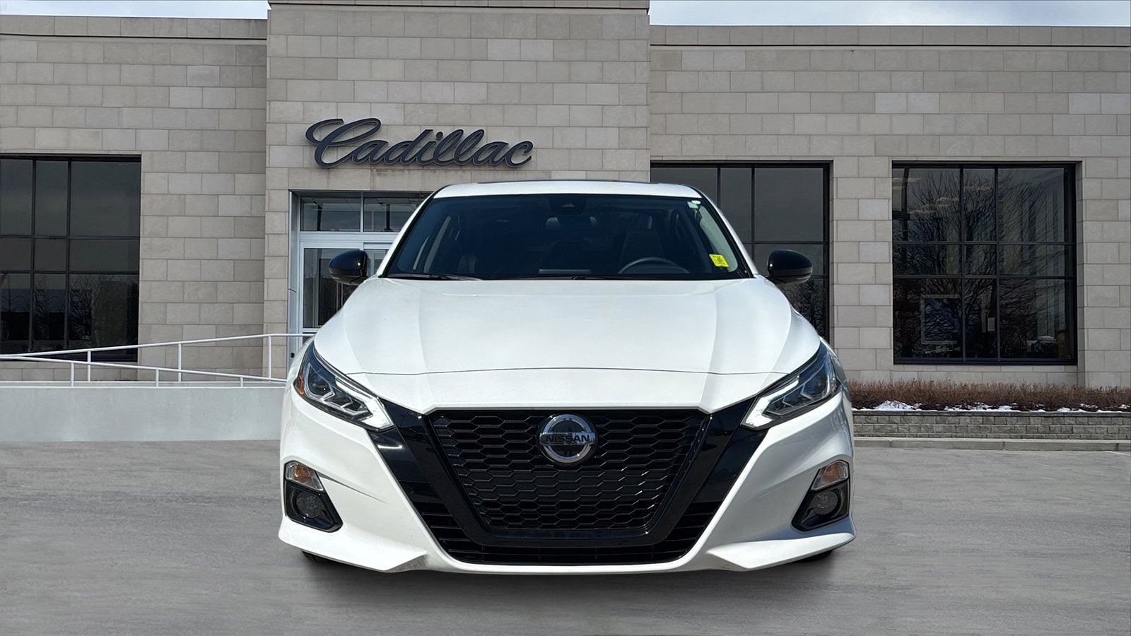2022 Nissan Altima 2.5 SR photo 6