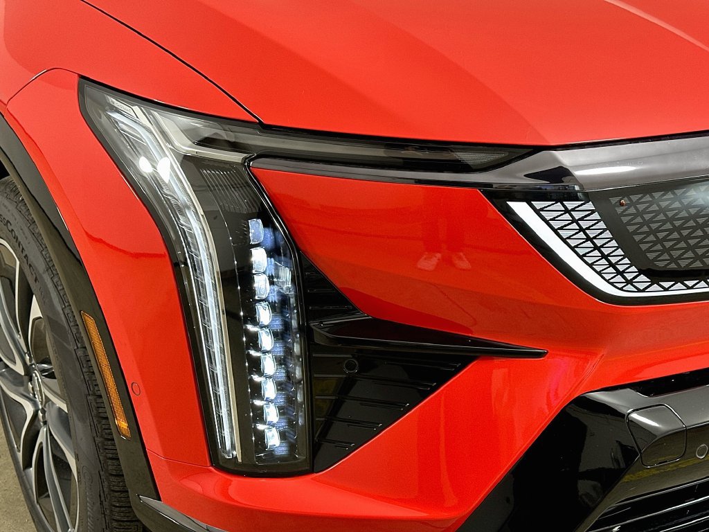 2027 Cadillac OPTIQ Premium Sport - Photo 41