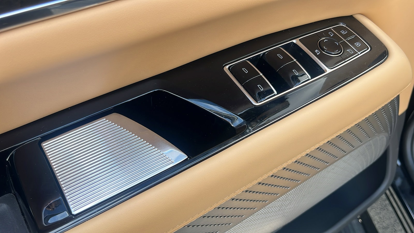 2025 Cadillac Escalade IQ Luxury 2 - Photo 12