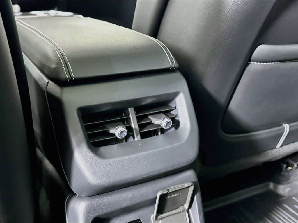 2027 Cadillac OPTIQ Premium Sport - Photo 32