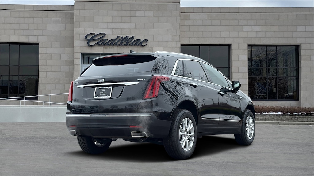 New 2025 CADILLAC XT5 Luxury SUV