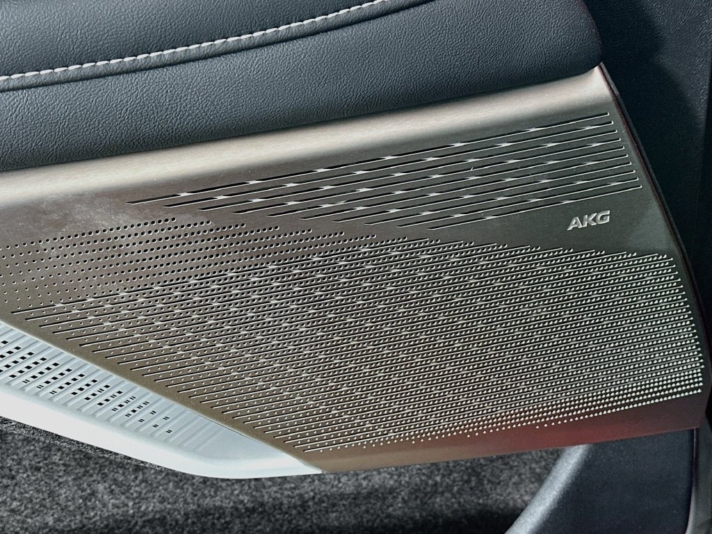 2027 Cadillac OPTIQ Premium Sport - Photo 22