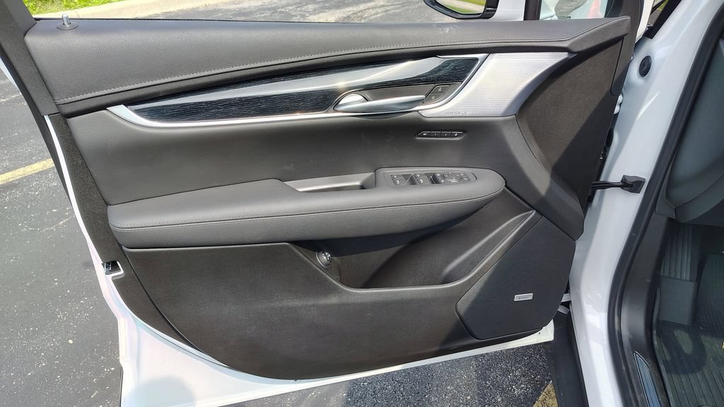 2025 Cadillac XT5 Premium Luxury - Photo 11