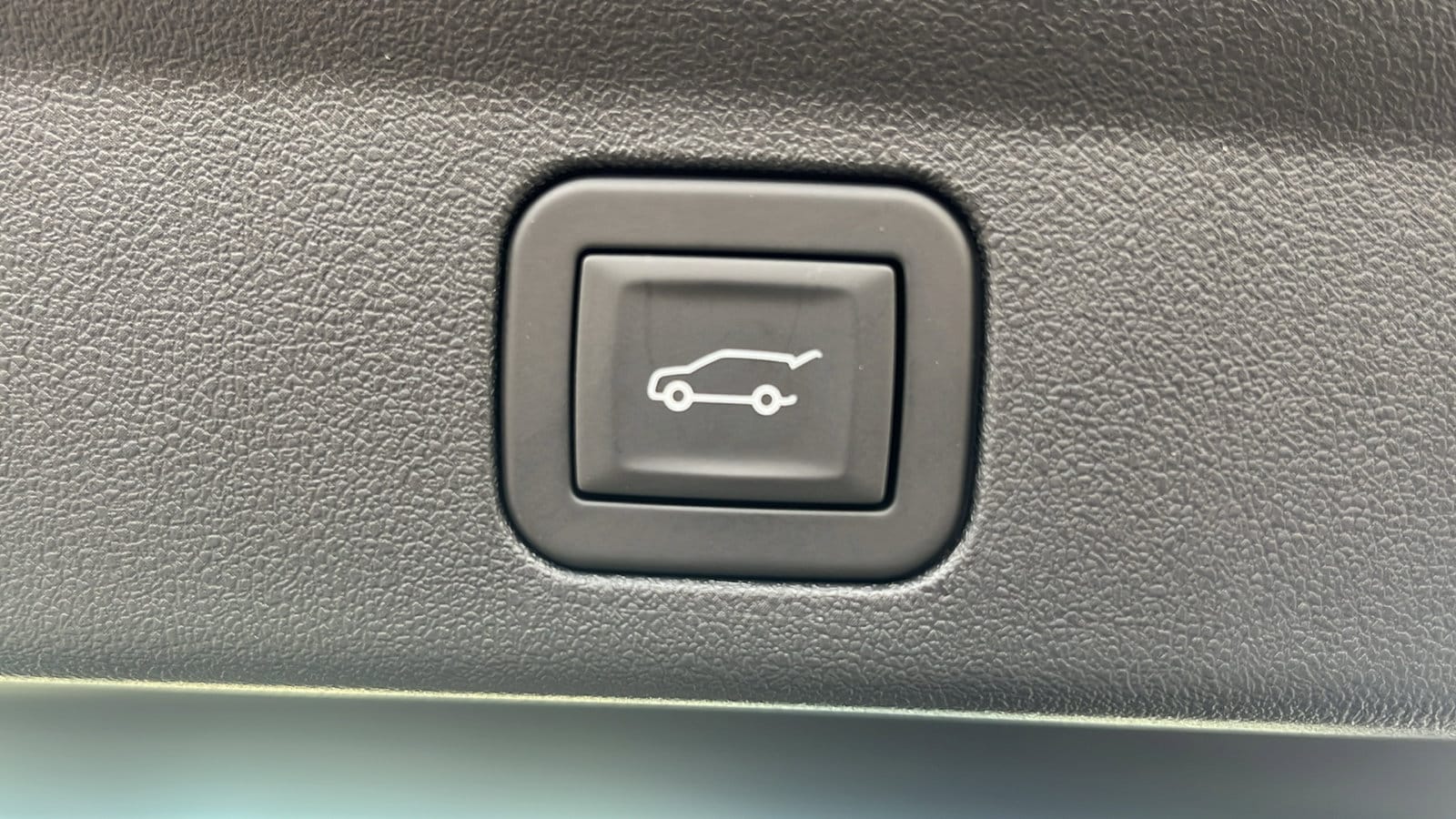 2025 Cadillac Escalade IQ Luxury 2 - Photo 48