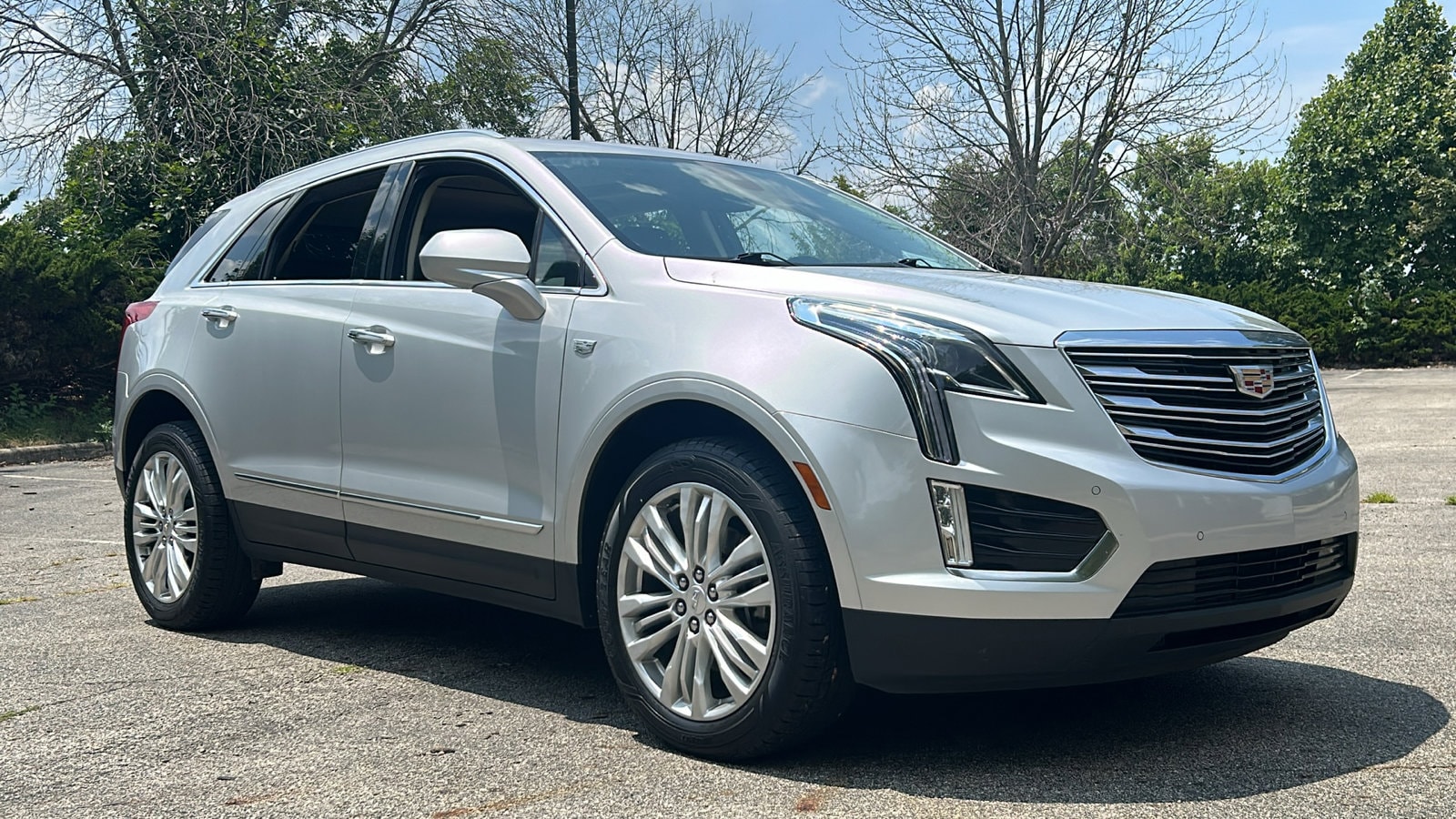 Used 2019 Cadillac XT5 Premium Luxury with VIN 1GYKNERS7KZ212107 for sale in Dublin, OH