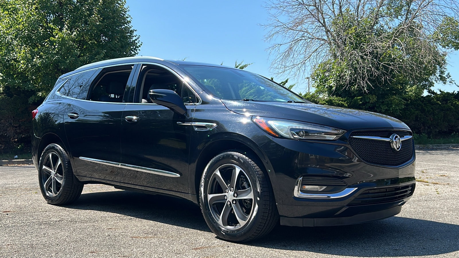 Used 2021 Buick Enclave Essence with VIN 5GAERBKWXMJ184602 for sale in Dublin, OH