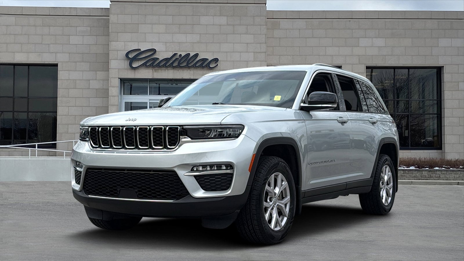 2022 Jeep Grand Cherokee Limited photo 4