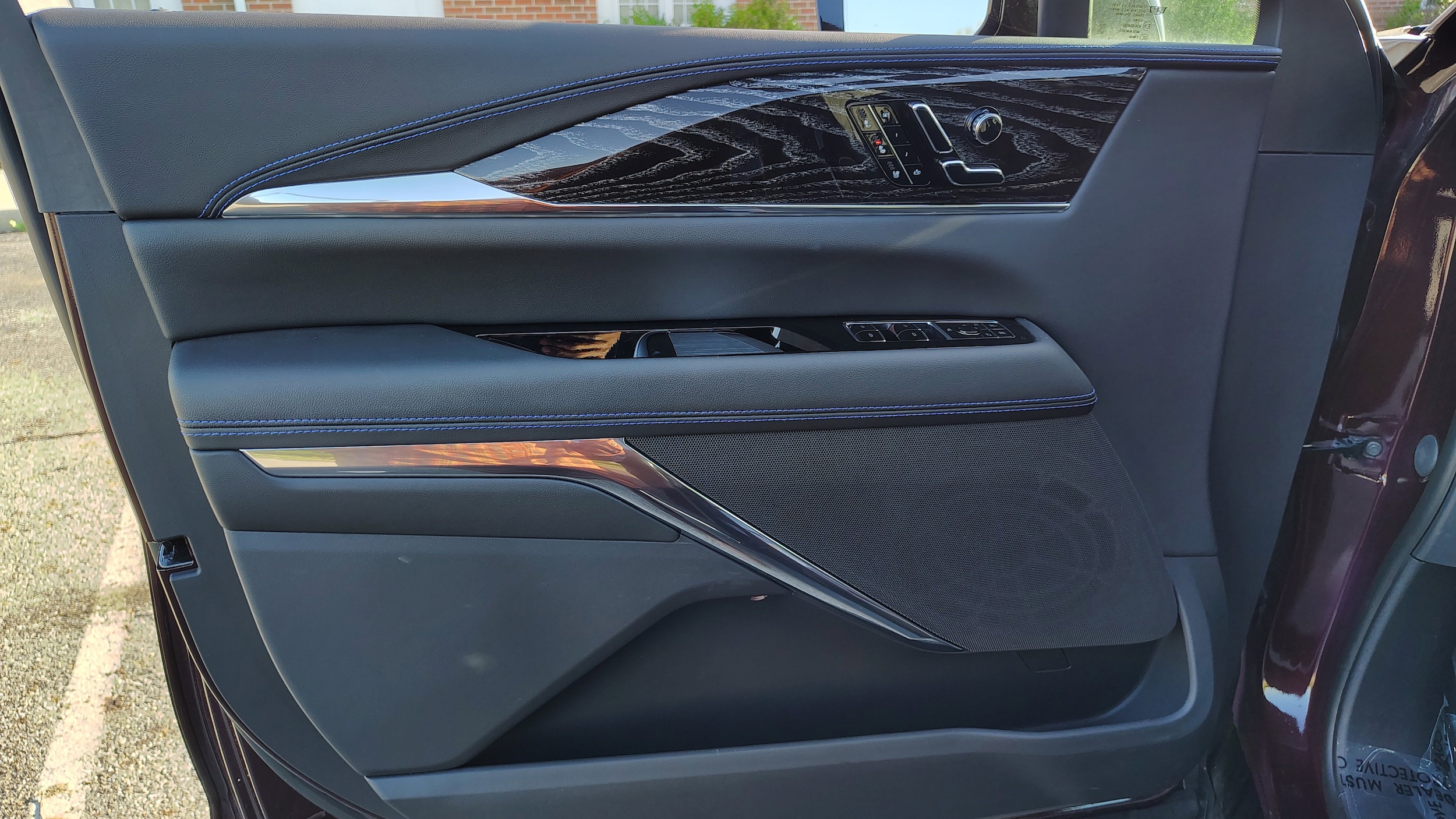 2025 Cadillac Escalade IQ Luxury 1 - Photo 11
