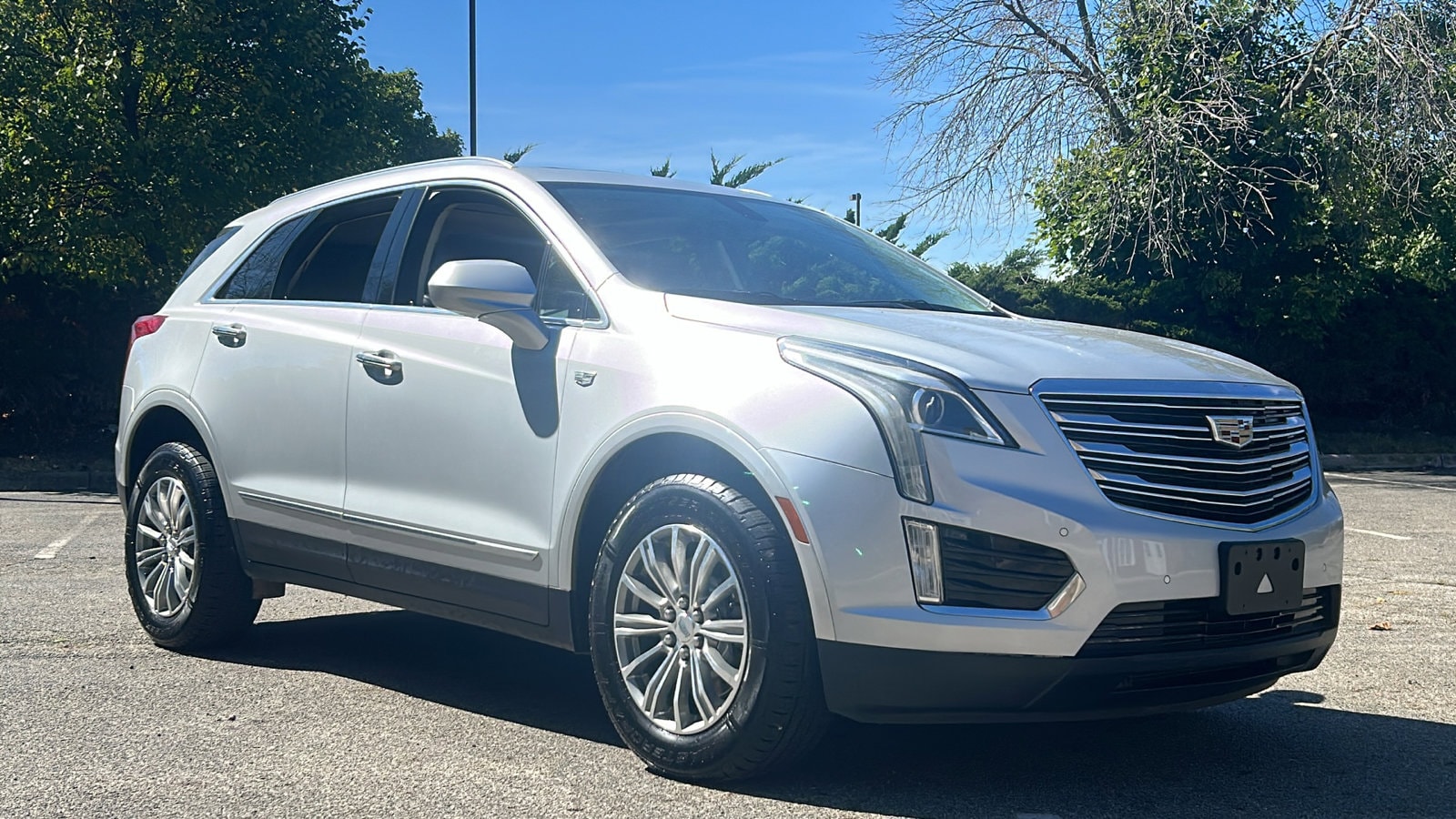 Used 2017 Cadillac XT5 Luxury with VIN 1GYKNBRS9HZ105017 for sale in Dublin, OH