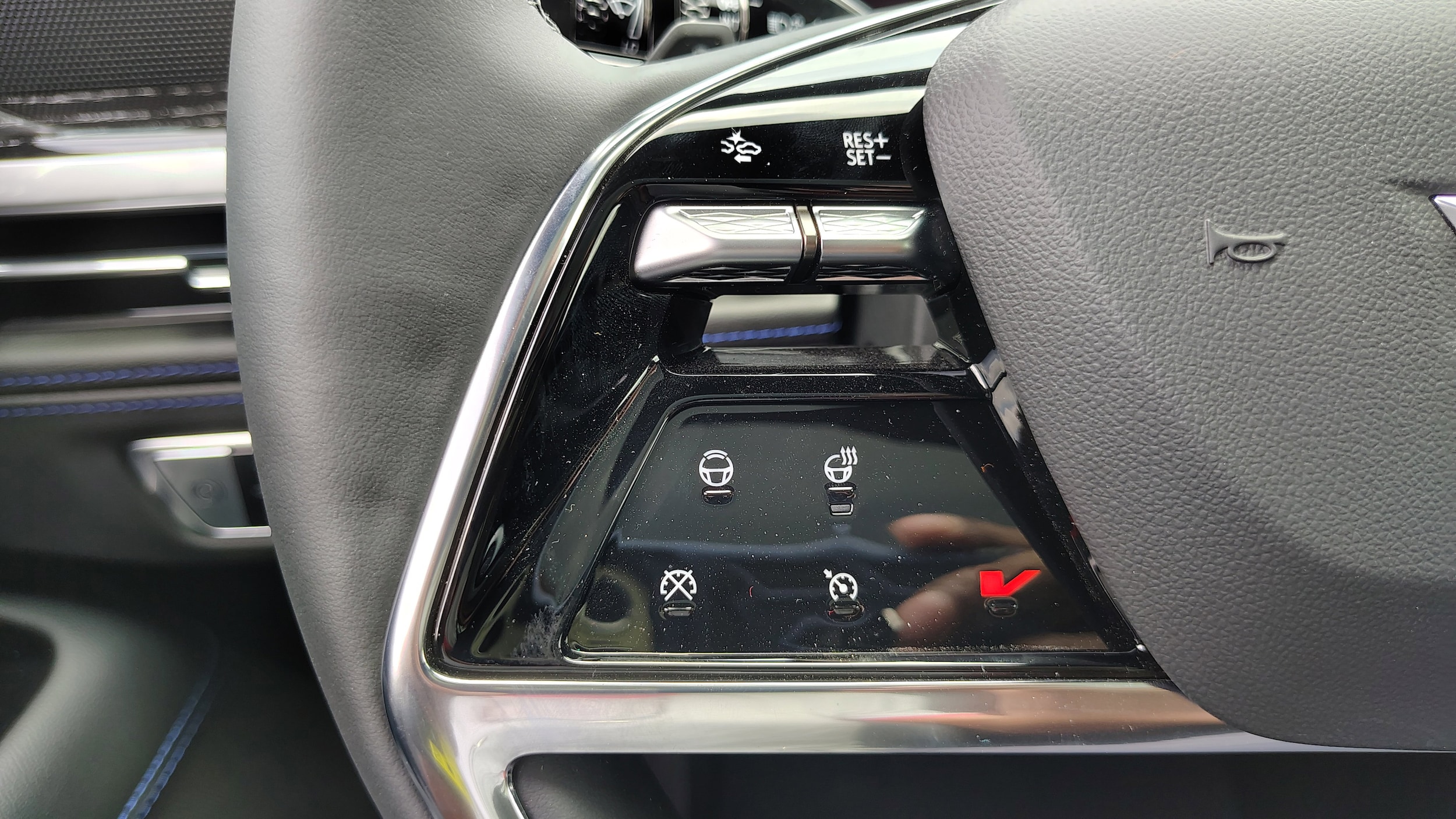 2025 Cadillac Escalade IQ Luxury 1 - Photo 19