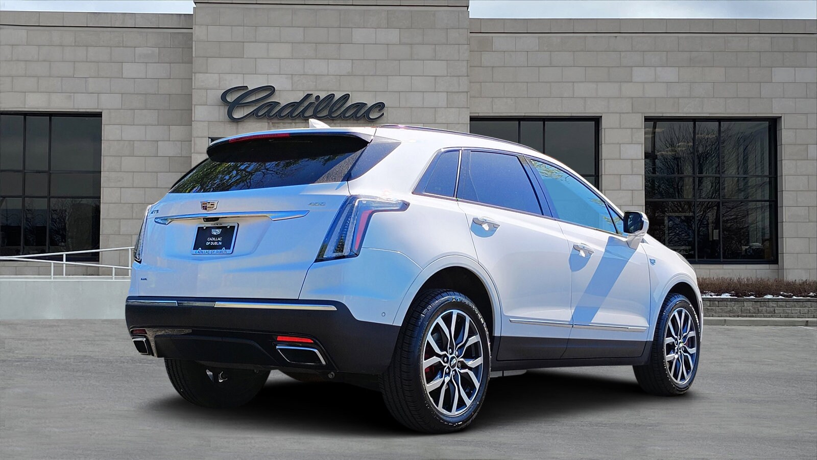 2022 Cadillac XT5 Sport photo 3